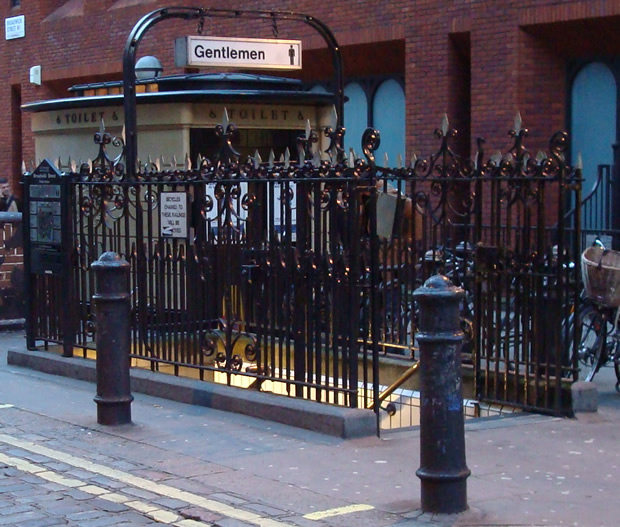 The public toilets where the sketch was recorded in 1966, the street has changed a lot but the railing outside the toilets are still the same in January 2008